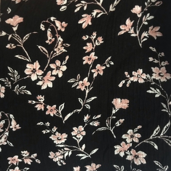 Floral Forever 21 romper - Picture 4 of 4